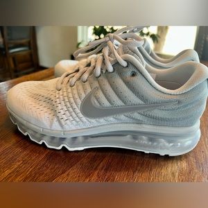 Women’s Nike Air Max 2017 Pure Platinum